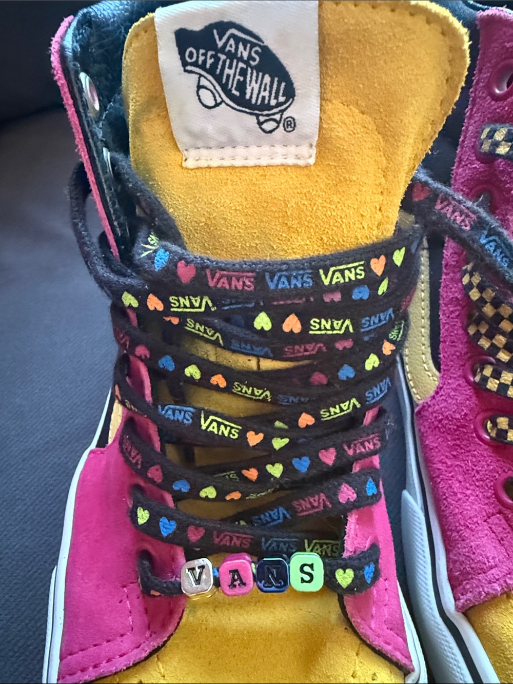 Vans women’s  High-Top Sneakers in Yellow and Pink with Checkerboard Laces - Picture 7 of 9